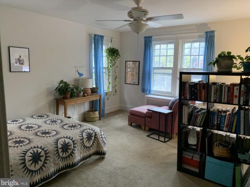 551 Walnut St, Lancaster PA  17603-3337 exterior