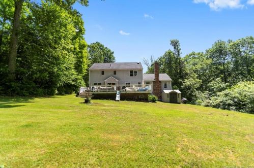 144 Thornridge Dr, Colchester, CT 06415-1873