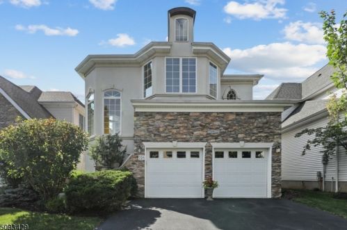 226 Throwbridge Dr, Scotch Plains, NJ 07076-2065