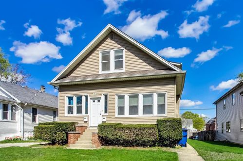 303 Berteau Ave, Elmhurst, IL 60126-2411