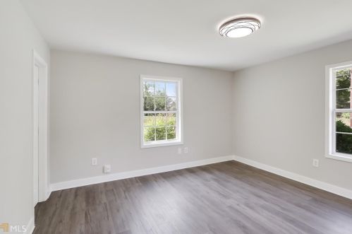 2818 Meadowview Dr, Atlanta GA  30316-4326 exterior