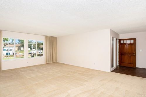 6605 Dorinda Dr, Riverside CA  92503-1110 exterior