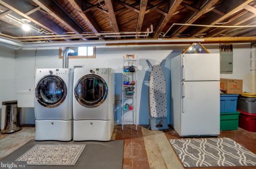 860 Fountain Ave, Lancaster PA  17601-4533 exterior