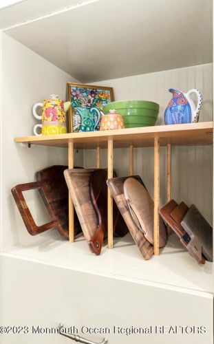 35 Leroy Pl, Tinton Falls NJ  07701-1712 exterior