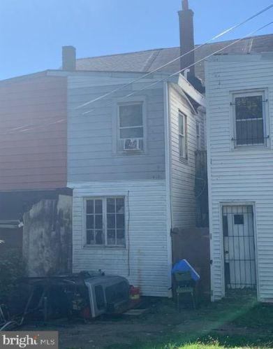 28 Sylvester St, Trenton, NJ 08638-4232