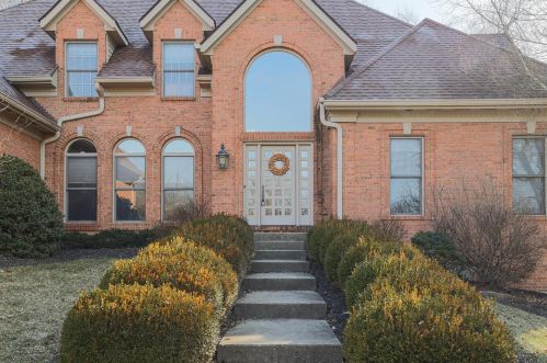 7500 Fernwood Dr, Cincinnati, OH 45237-1721