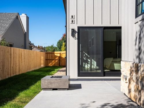 1060 Steele St, Denver CO  80206-3420 exterior