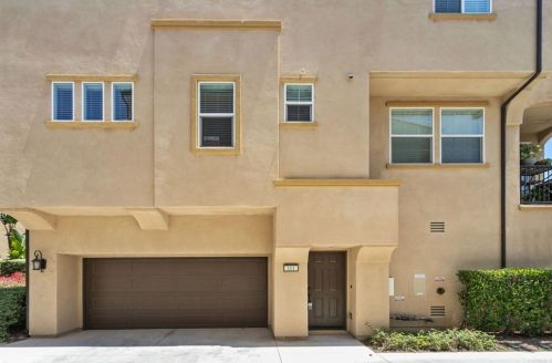 5082 Cascade Way, Oceanside, CA 92057-7878