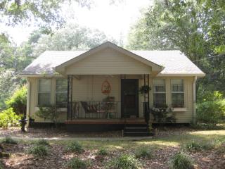 109 Highland Ave, Carrollton, GA 30117-4316