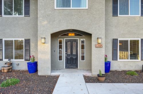 5652 Walnut Ave, Citrus Heights CA  95662-5316 exterior