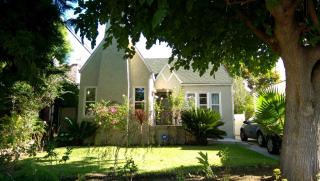 1327 5th St, Glendale, CA 91201-1926
