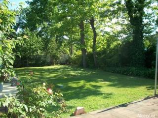 3829 Delaware Ave, Carmichael, CA 95608-2711