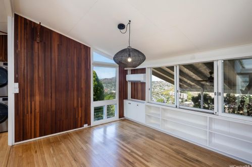 1632 Halekoa Pl, Honolulu HI 96821-1128 exterior