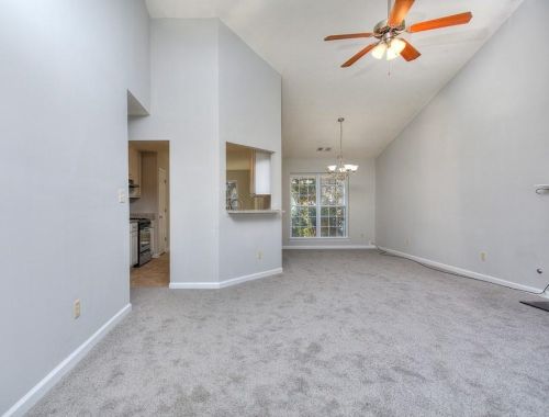 4875 Larkspur Ln, Atlanta GA  30349-3939 exterior