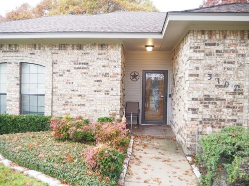 3107 Regency, Carrollton TX  75007-2702 exterior