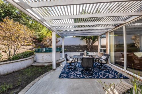 7551 Hollow Oak Rd, Anaheim CA  92808-1429 exterior