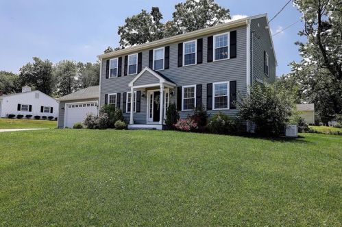 60 Grandview Ave, Lincoln, RI 02865-2909