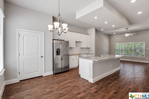 2820 Puter Creek Rd, Spring Branch TX  78070 exterior