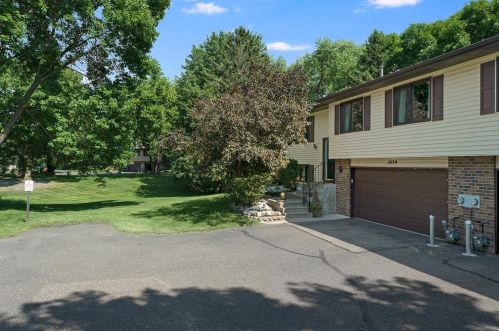 1039 121st Ln, Minneapolis, MN 55434-2141