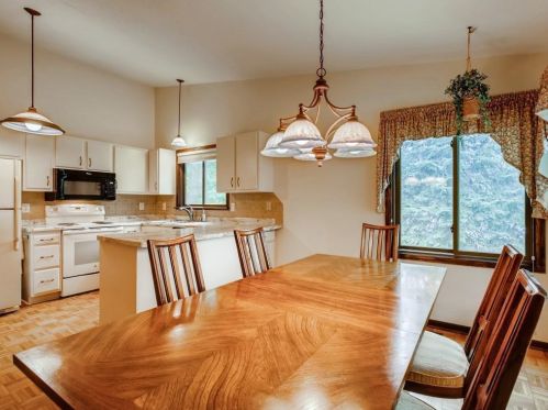 4385 Arden View Ct, Saint Paul MN  55112-1946 exterior