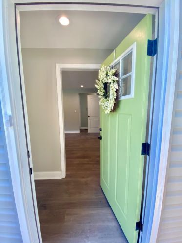 925 62nd Ave, Gary, IN 46410-2913