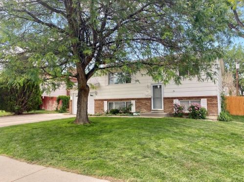 125 Bridle Trl, Pueblo, CO 81005-2649