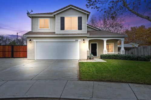 1255 Dolores Ln, Tracy, CA 95376-7909