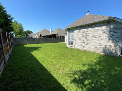 7312 Summit View Ln, Garland TX  75048-2629 exterior