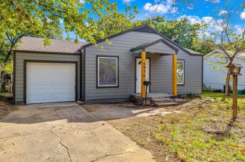 2920 Oakwood St, Fort Worth TX  76117-4331 exterior