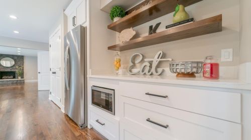 1135 Tulip Ln, Hammond IN  46321-3022 exterior