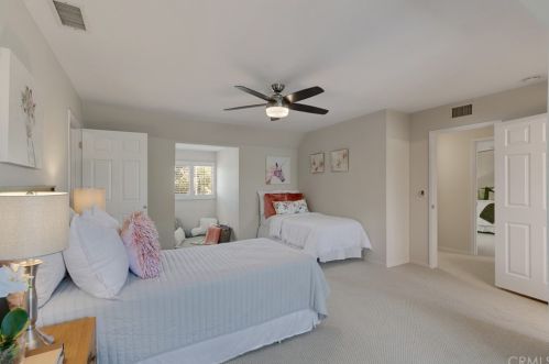 2929 Hempstead Rd, Anaheim CA  92806-4008 exterior