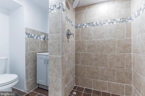 5215 10th St, Philadelphia PA  19141-4009 exterior