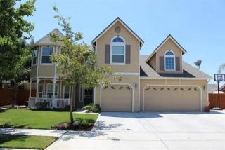 997 Avalon Dr, Lemoore, CA 93245-9152