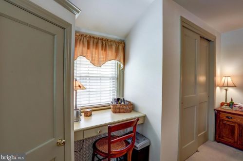 1321 Cheves Pl, Lancaster PA  17603-4943 exterior