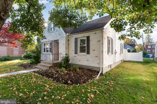 226 Baltimore St, Carlisle PA 17013-3702 exterior