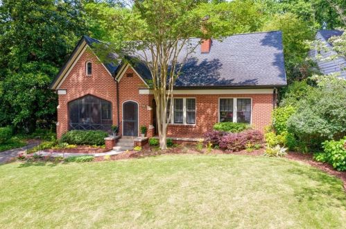 782 Courtenay Dr, Atlanta GA  30306-3459 exterior