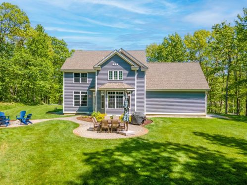 15 Williams Path, Kingston, NH 03848-3487