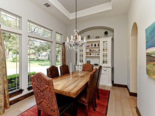 1501 Cyn Edge Dr, Austin TX  78733-2000 exterior