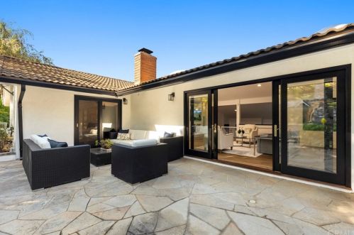 230 Country Hill Rd, Anaheim CA  92808-1352 exterior