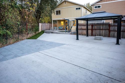 123 Frd St, Ukiah CA 95482-4058 exterior