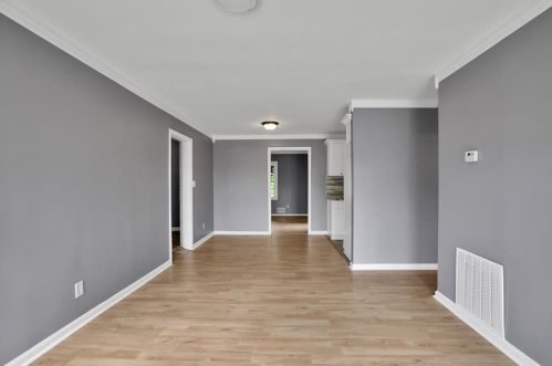 5207 Eubanks Dr, Morrow, GA 30260-3408