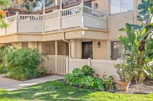 25652 Rimgate Dr, El Toro, CA 92630-6030