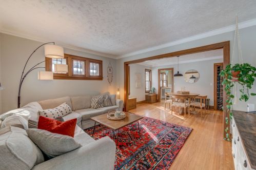 1207 Charlton St, Saint Paul MN  55118-2922 exterior