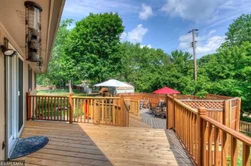 151 Dennison Ave, Saint Paul MN  55126-6237 exterior