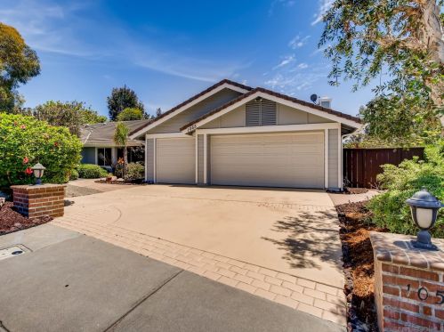 1055 Olive Crest Dr, Encinitas, CA 92024-6830