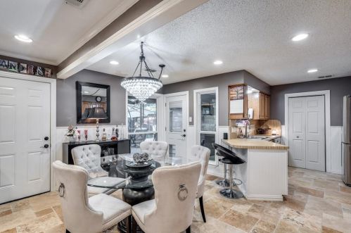 1521 Barclay Dr, Carrollton TX 75007-2836 exterior