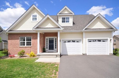75 Windermere Village Rd, Ellington, CT 06029-3933