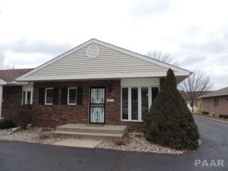 2413 Parkway Dr, Pekin, IL 61554-1993