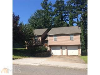 3565 Cherokee Overlook Dr, Holly Springs, GA 30115-3421