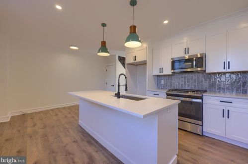 21 Mary St, Lancaster PA  17603-3424 exterior